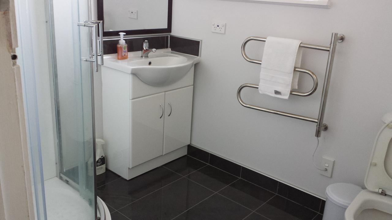 כרייסטצ'רץ' Airport Silver Fern Accommodation מראה חיצוני תמונה